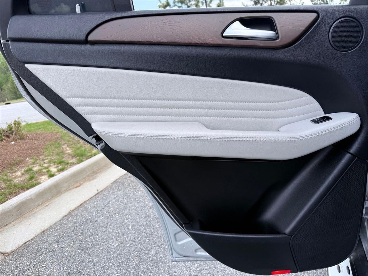 Mercedes-Benz GLE  2019