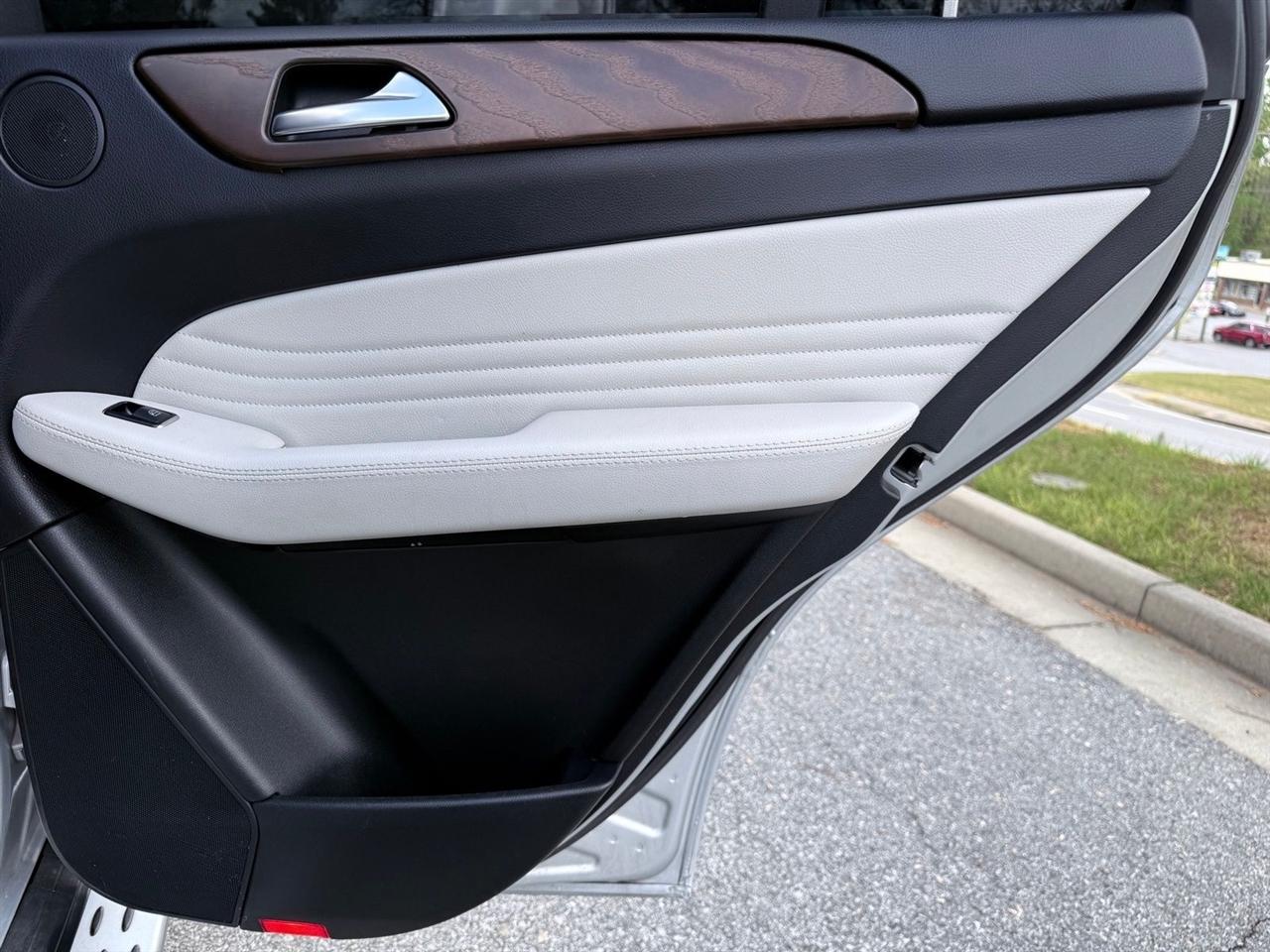 Mercedes-Benz GLE  2019