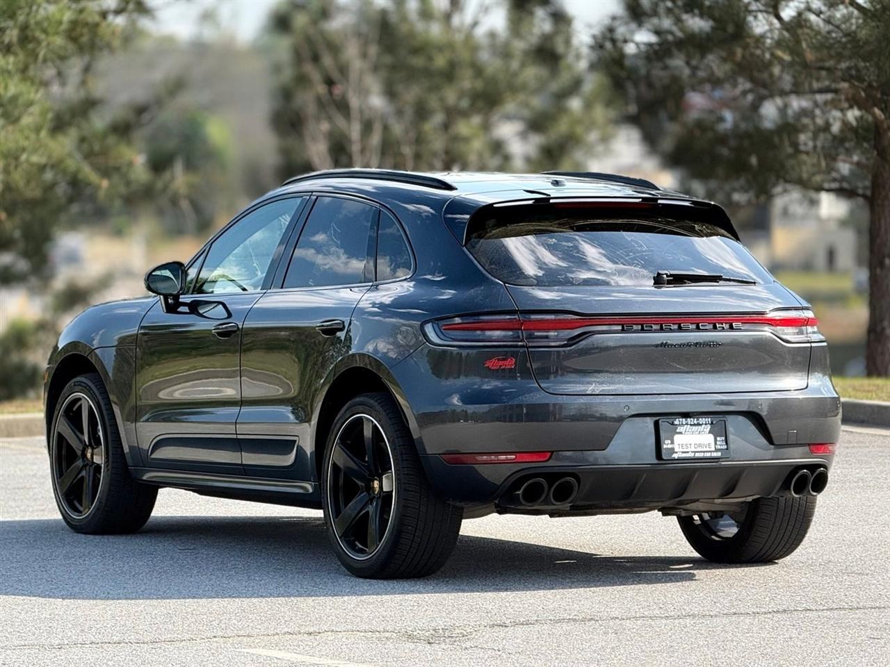 Porsche Macan  2020