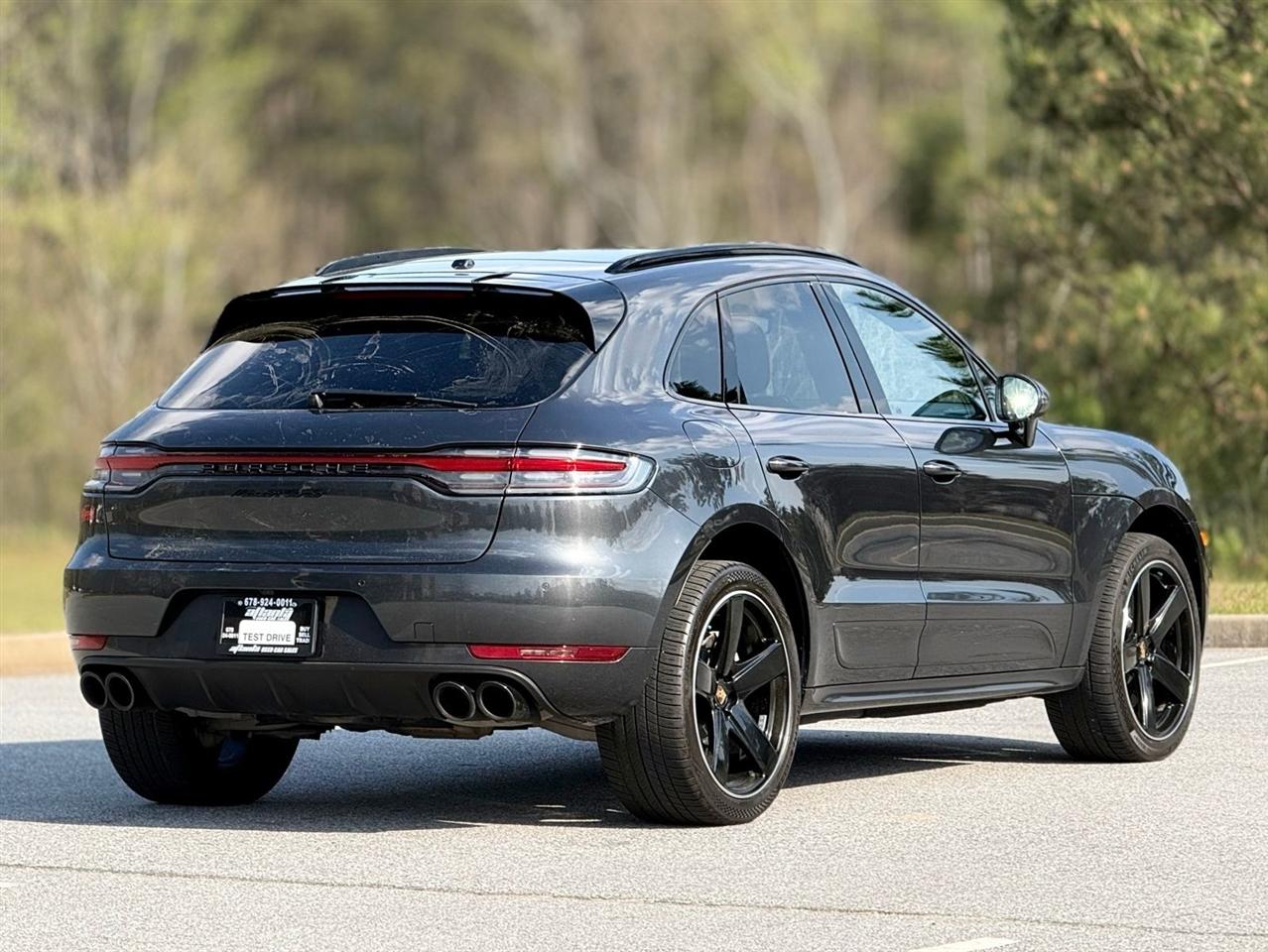 Porsche Macan  2020