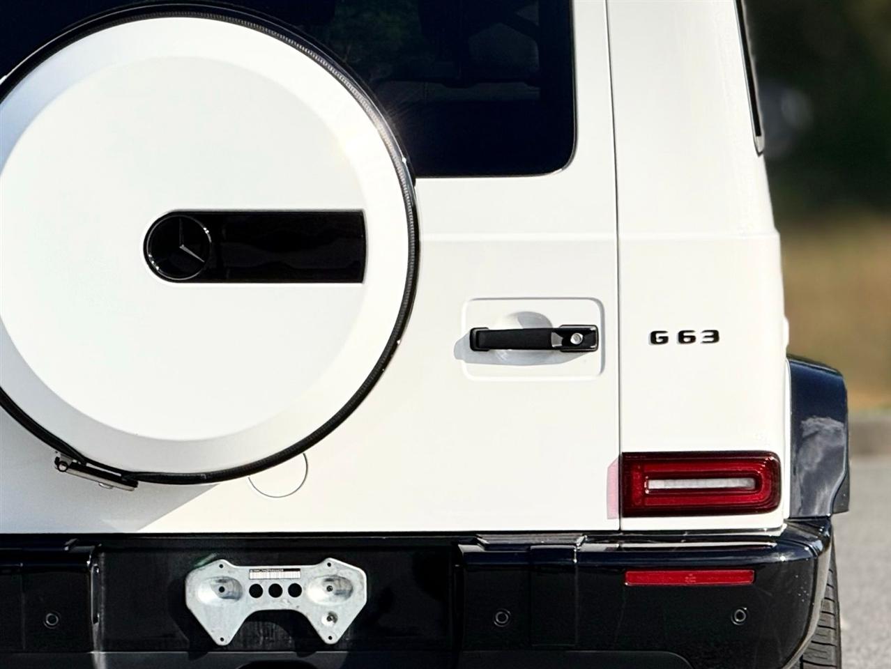 Mercedes-Benz G-Class  2023