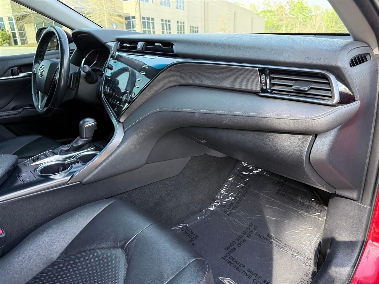 Toyota Camry  2019