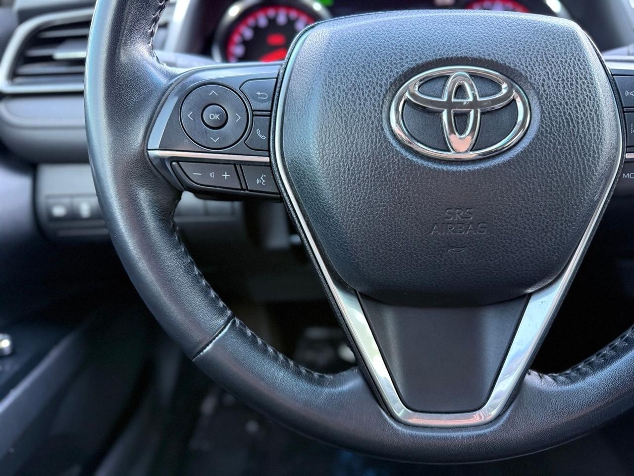 Toyota Camry  2019