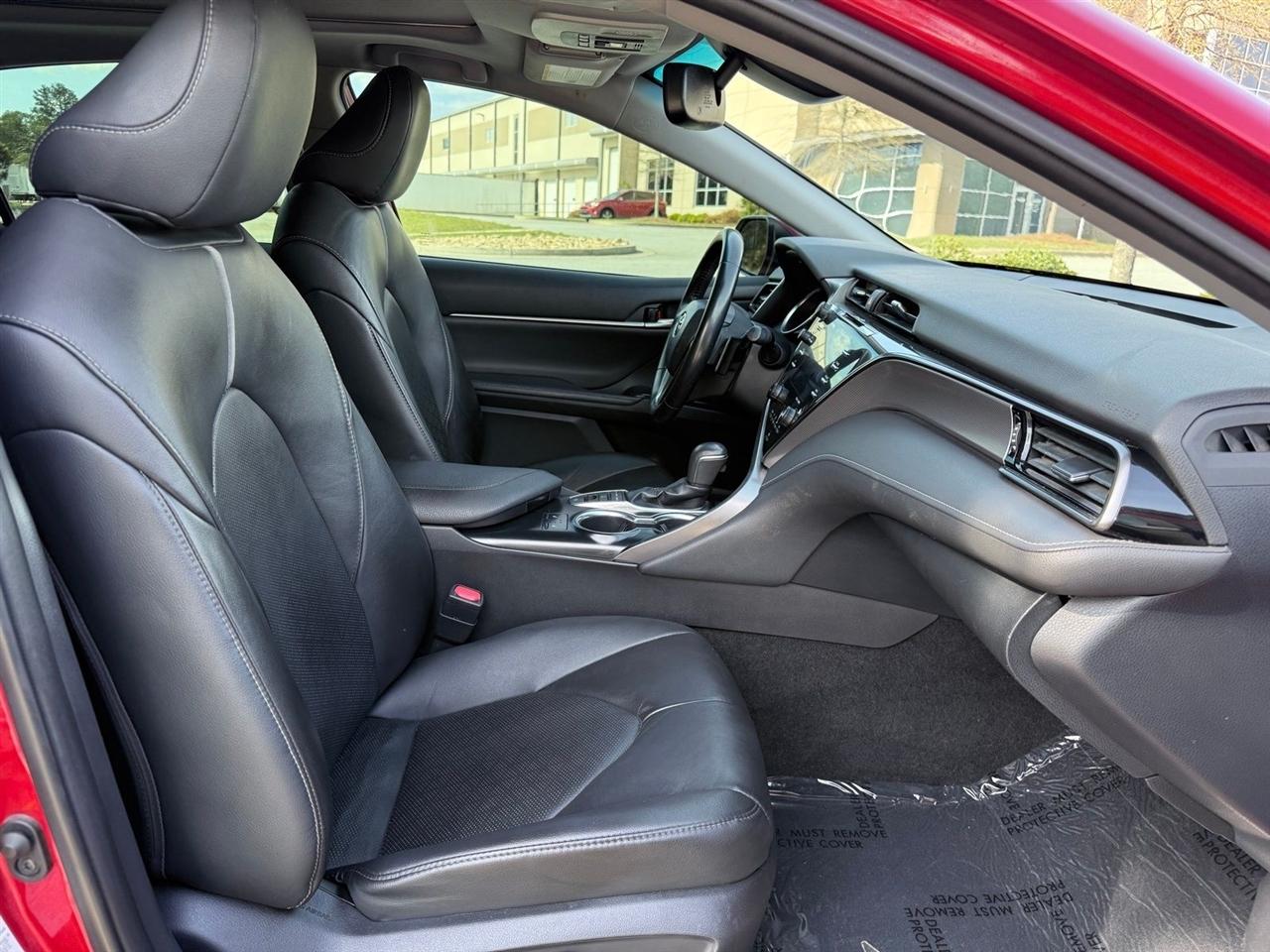 Toyota Camry  2019