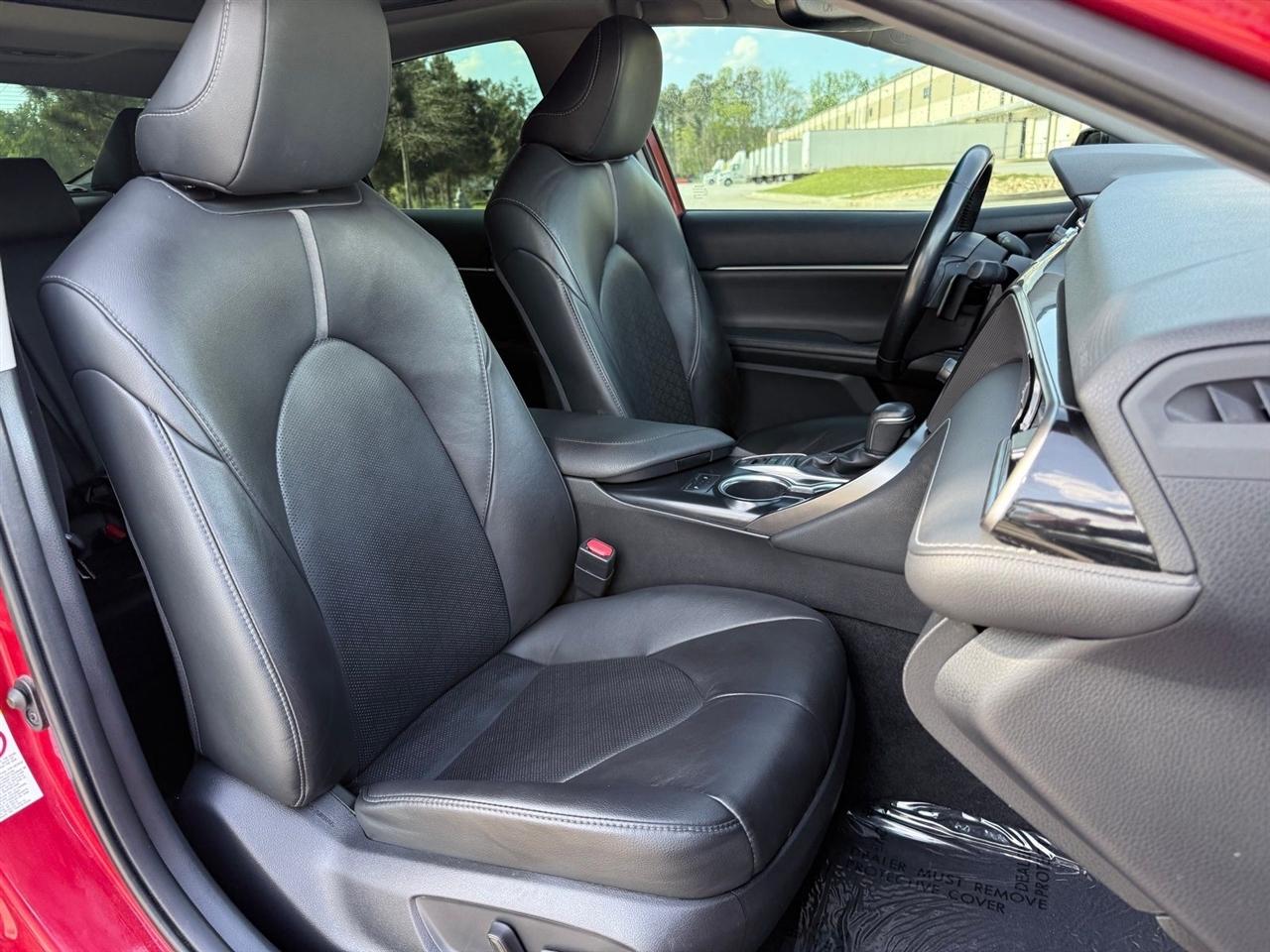 Toyota Camry  2019