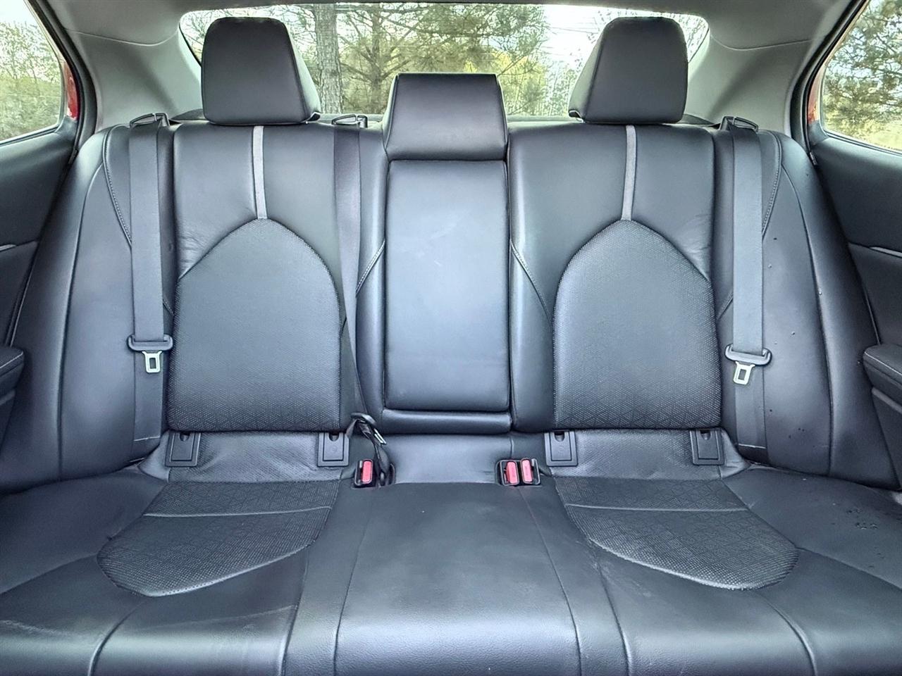 Toyota Camry  2019