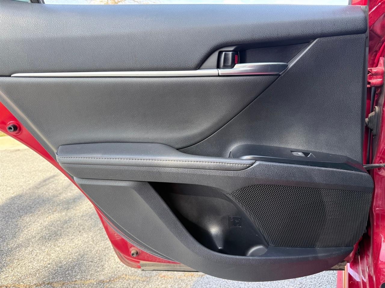 Toyota Camry  2019
