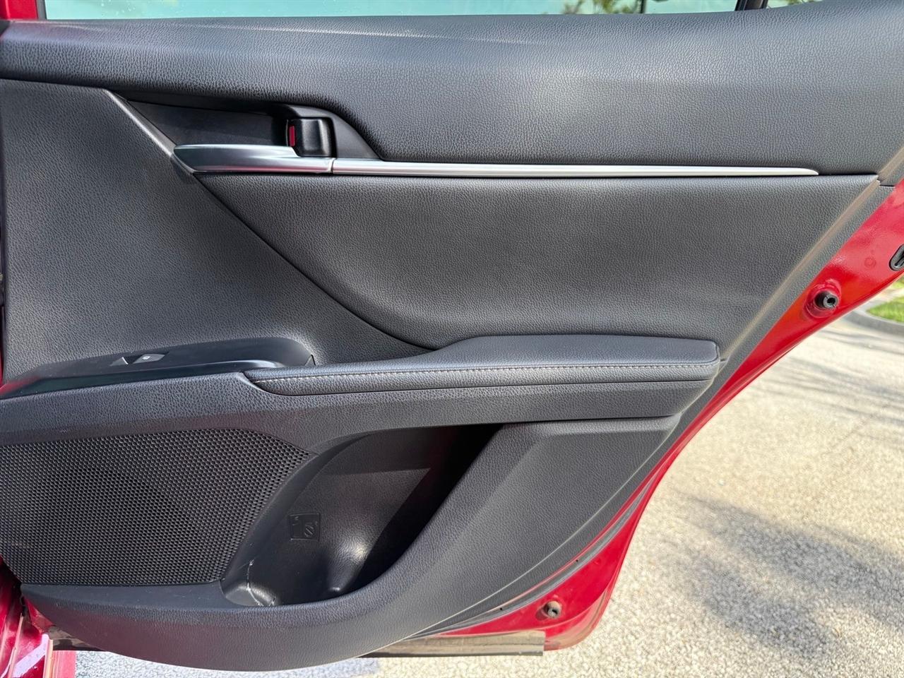 Toyota Camry  2019