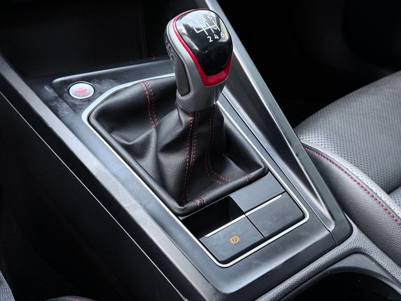 Volkswagen Golf GTI  2022