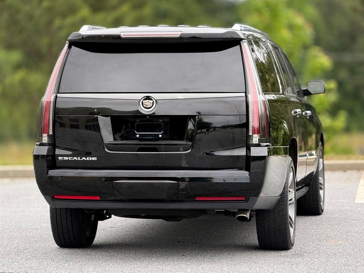 Cadillac Escalade ESV  2015
