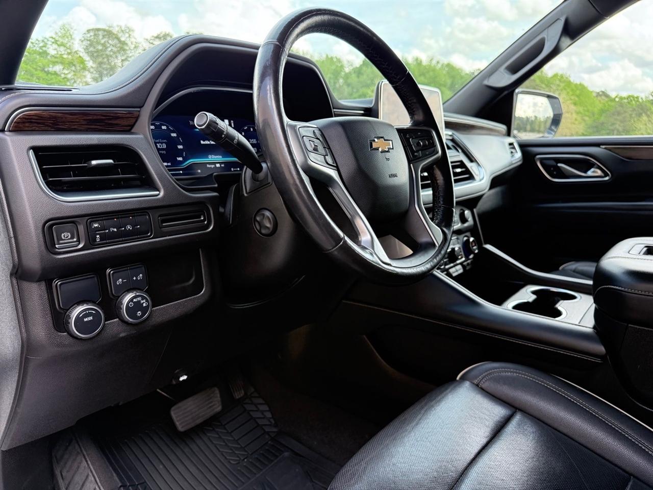 Chevrolet Suburban  2023