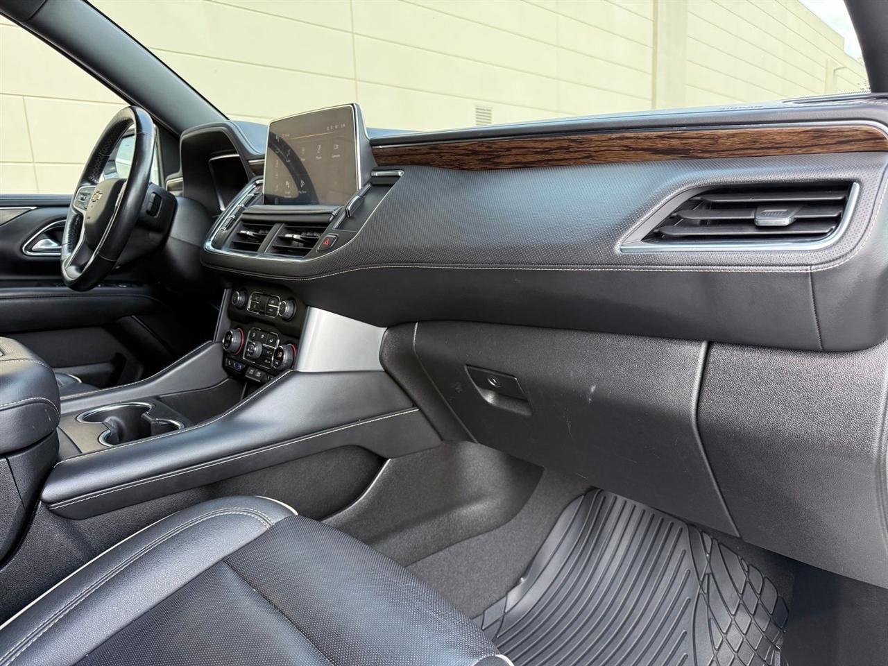 Chevrolet Suburban  2023