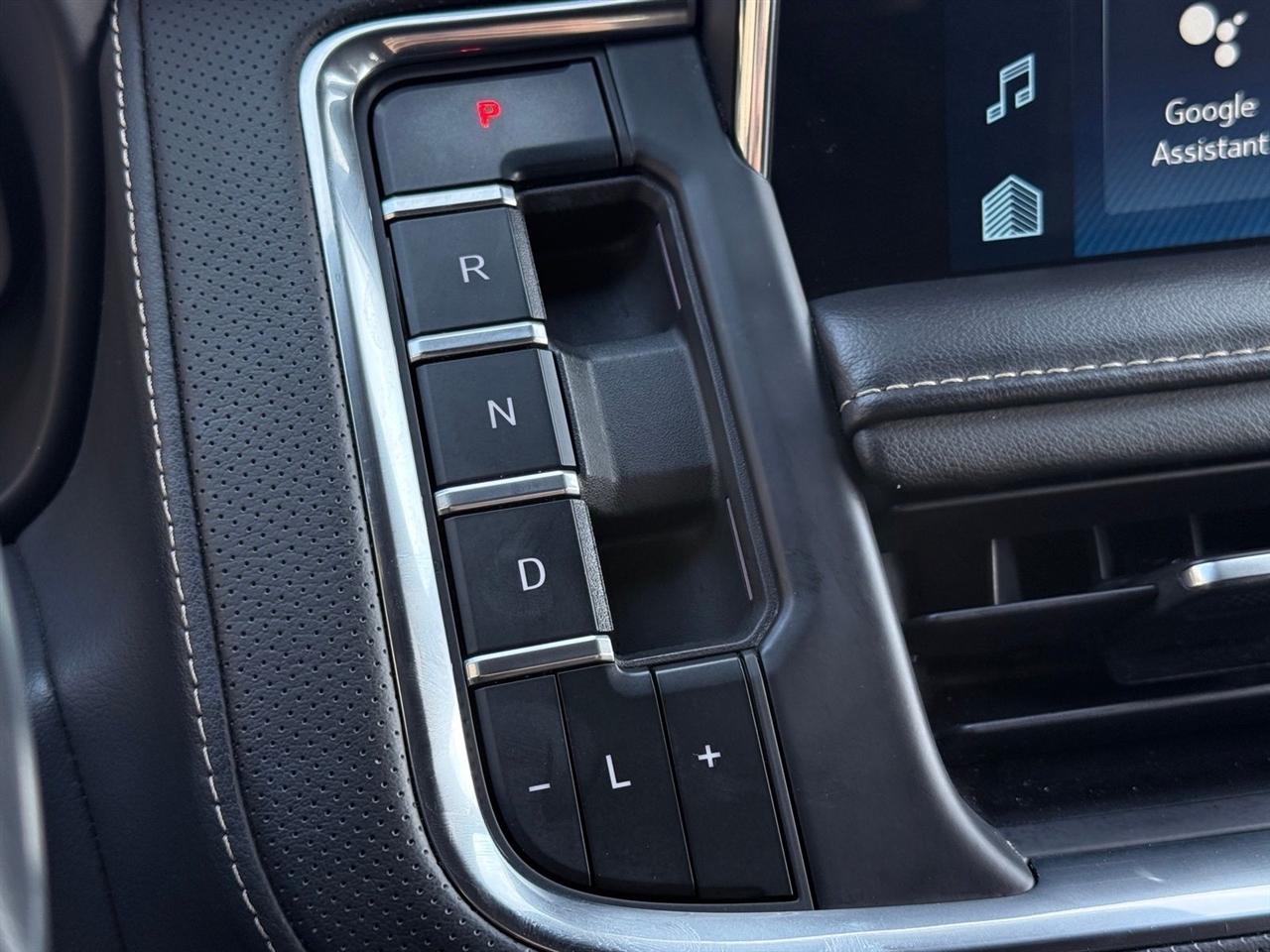 Chevrolet Suburban  2023