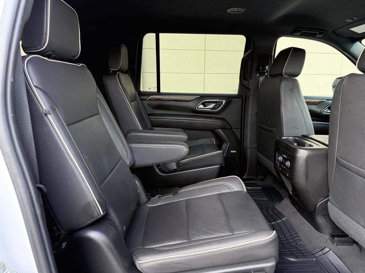 Chevrolet Suburban  2023