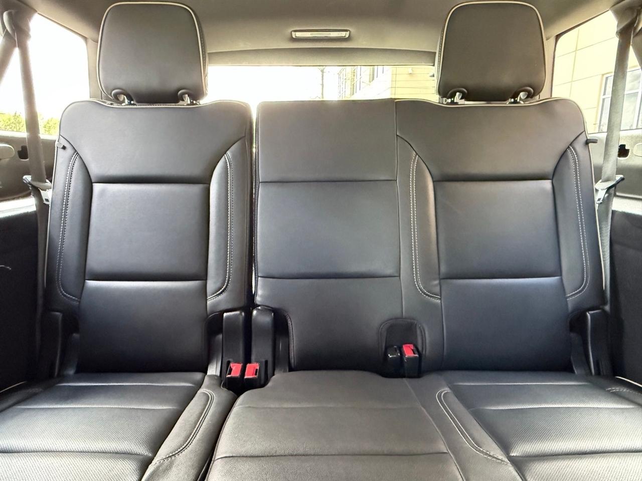 Chevrolet Suburban  2023