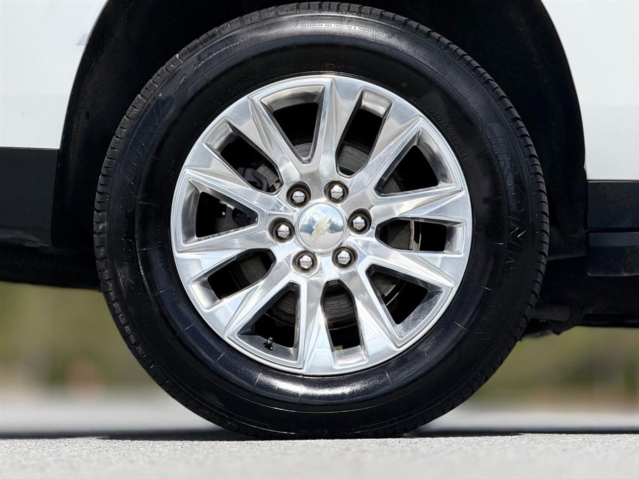 Chevrolet Suburban  2023