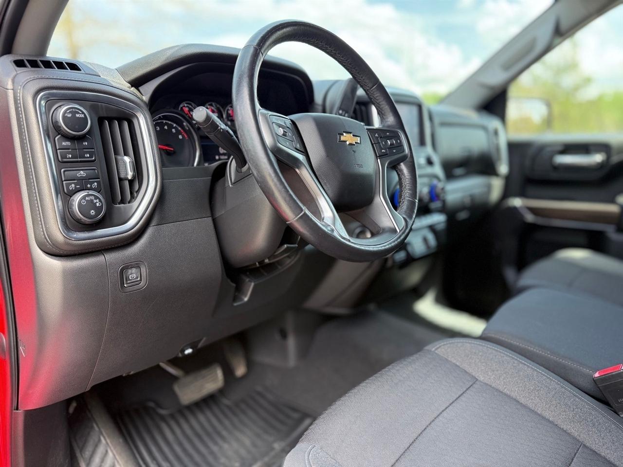 Chevrolet Silverado 1500  2021