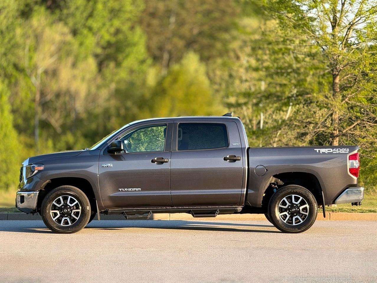 Toyota Tundra 4WD  2020