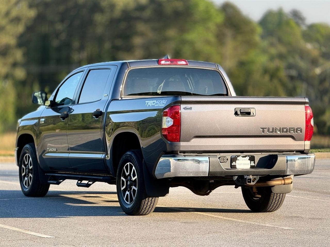 Toyota Tundra 4WD  2020