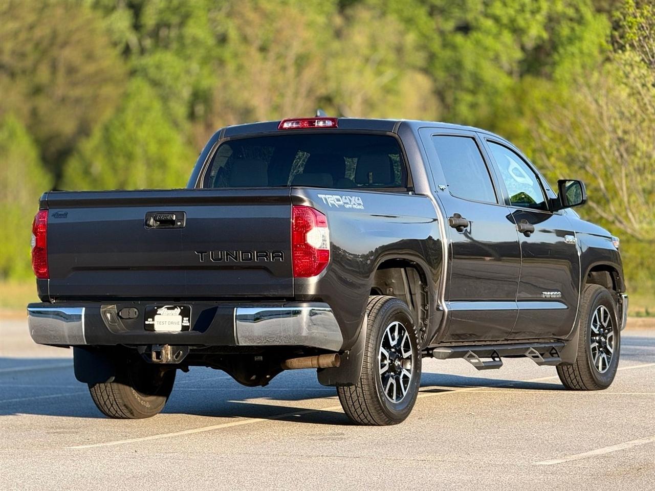 Toyota Tundra 4WD  2020