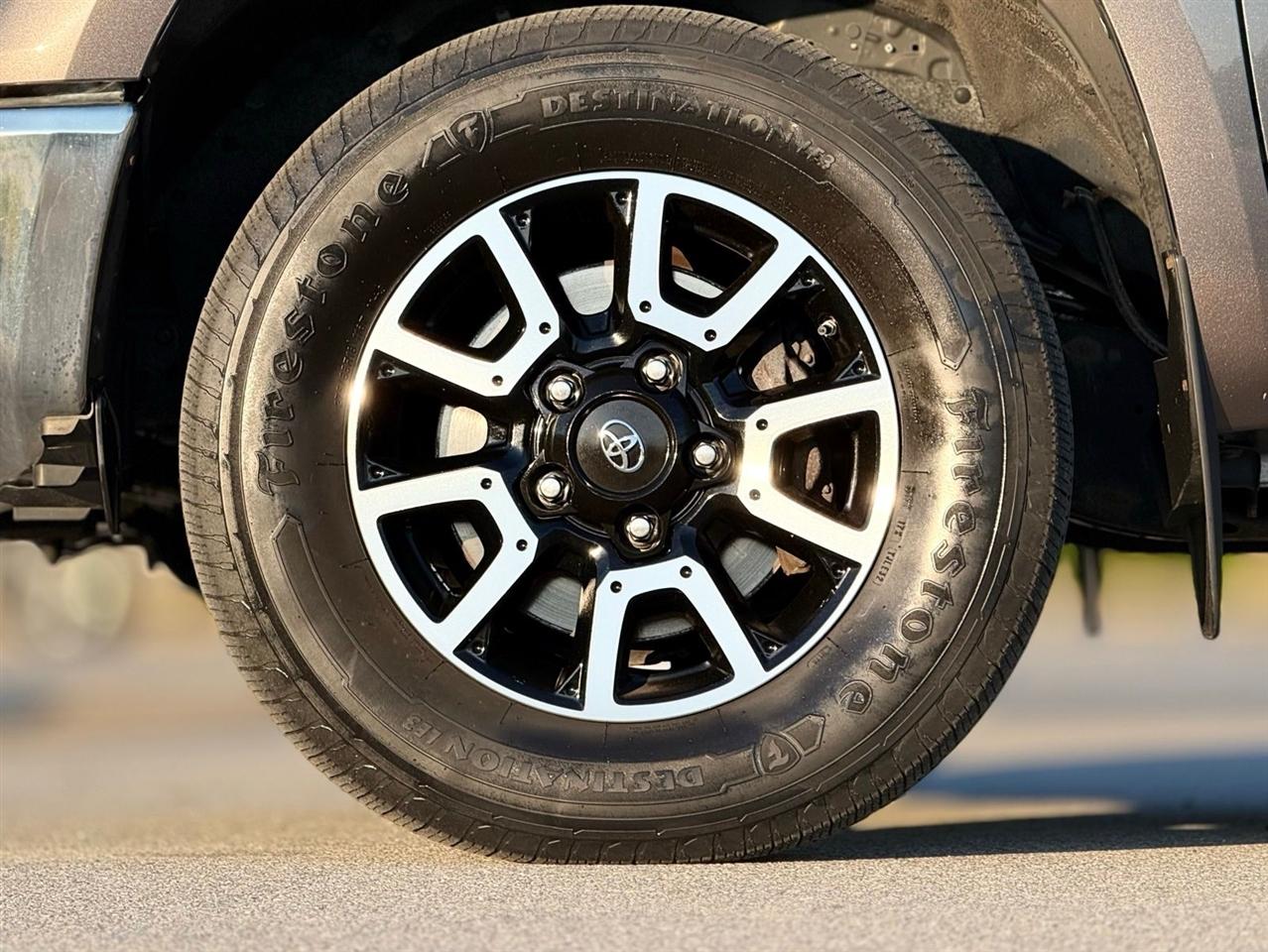 Toyota Tundra 4WD  2020