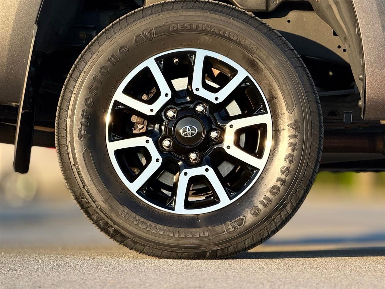 Toyota Tundra 4WD  2020