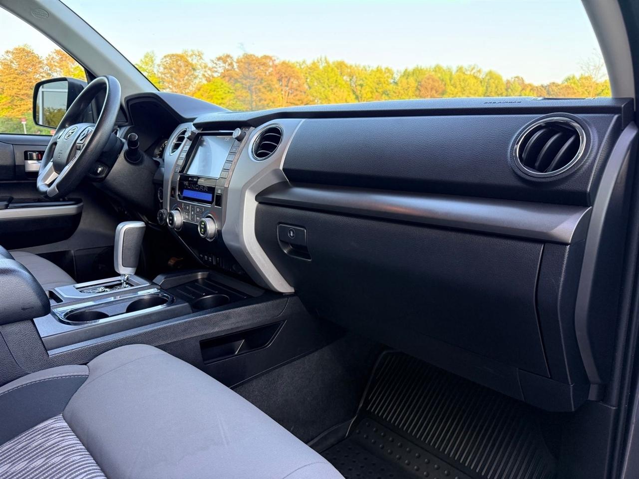 Toyota Tundra 4WD  2020