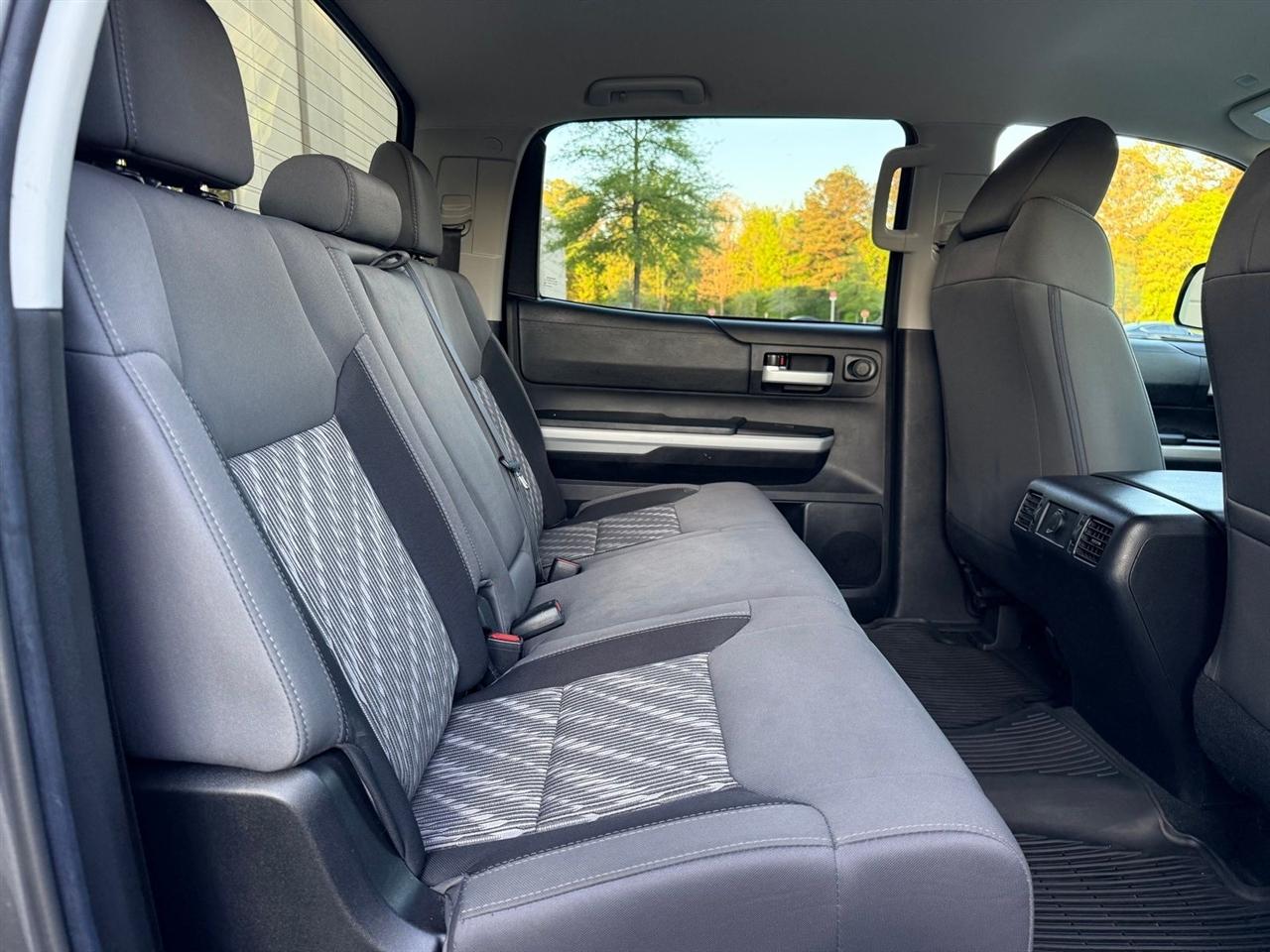 Toyota Tundra 4WD  2020