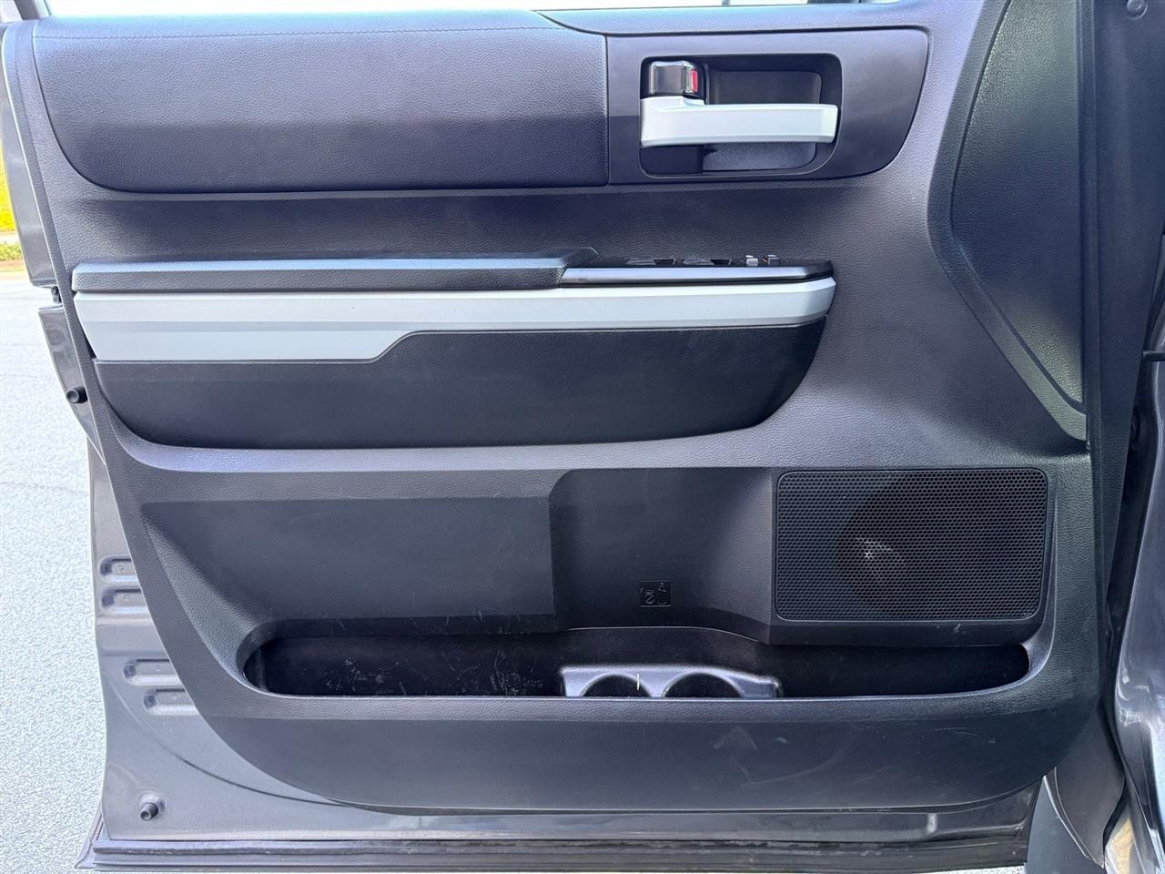 Toyota Tundra 4WD  2020