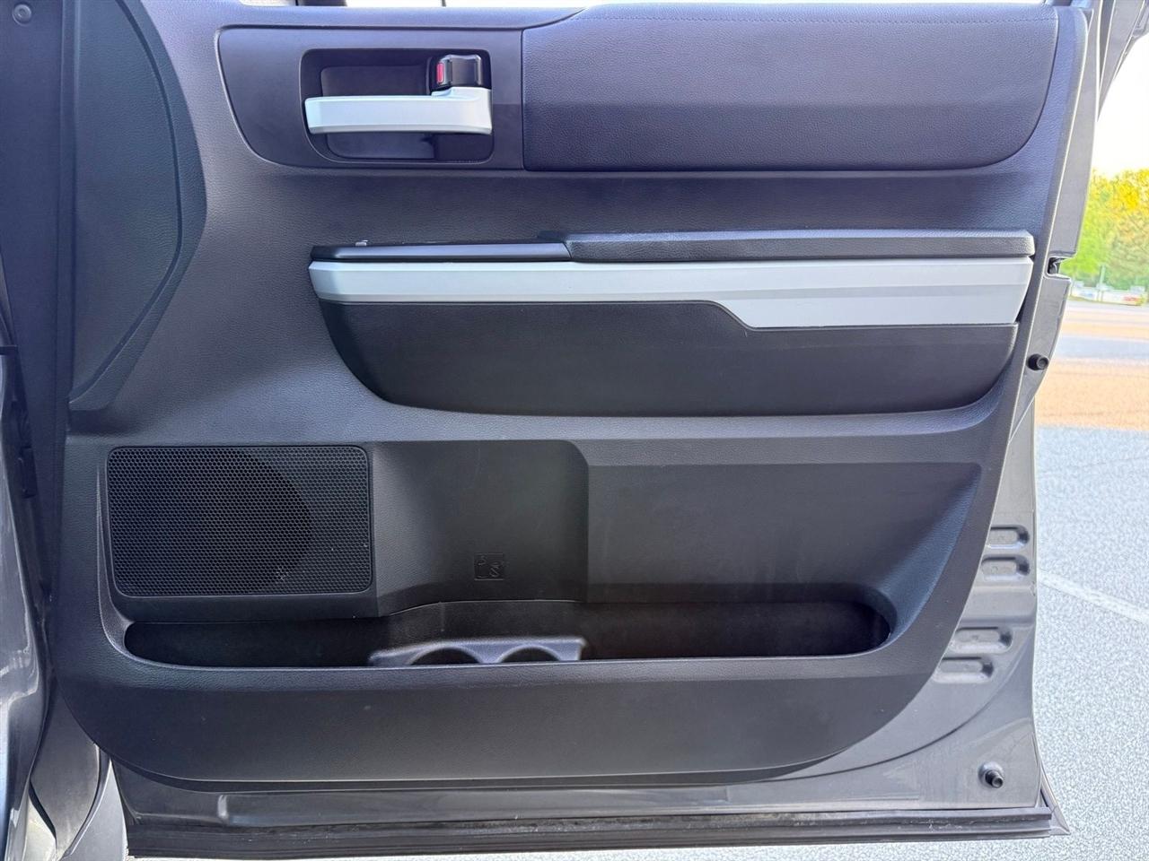 Toyota Tundra 4WD  2020