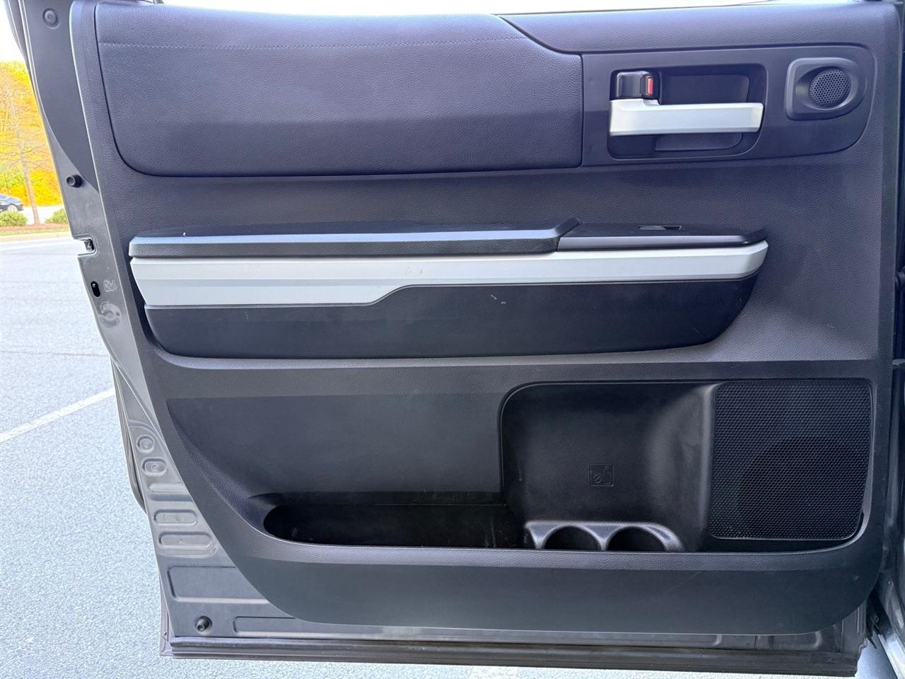 Toyota Tundra 4WD  2020