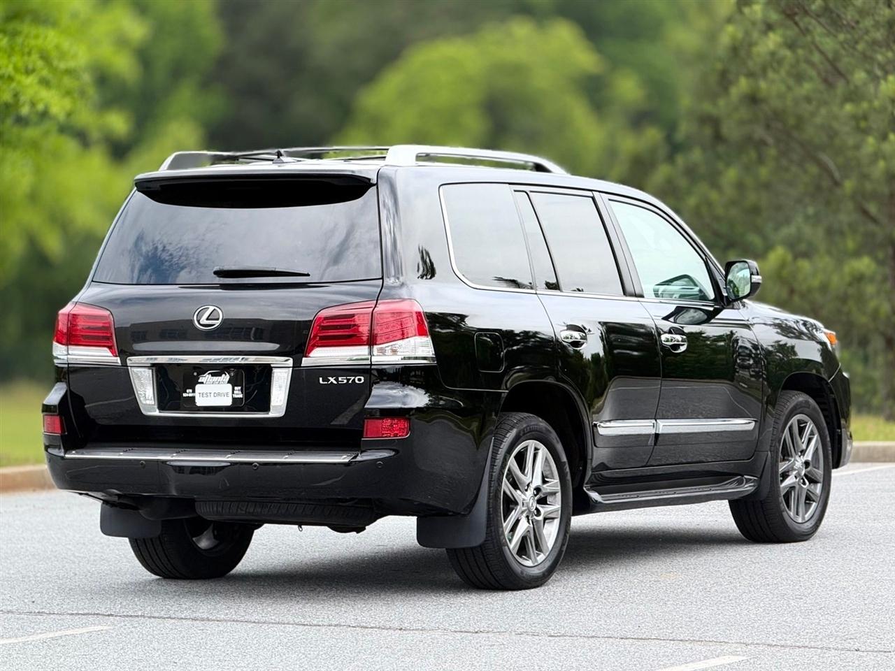 Lexus LX 570  2015