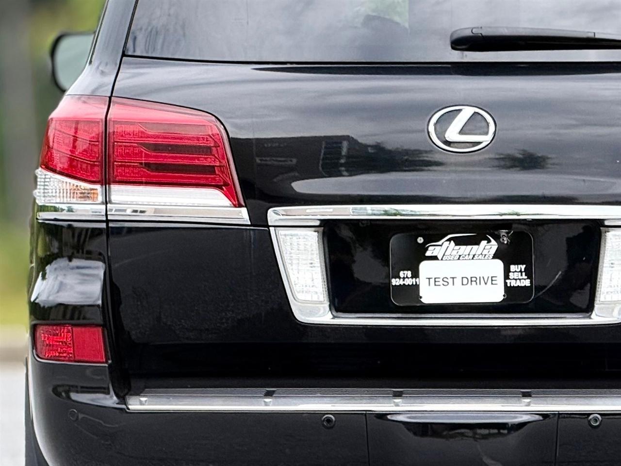 Lexus LX 570  2015