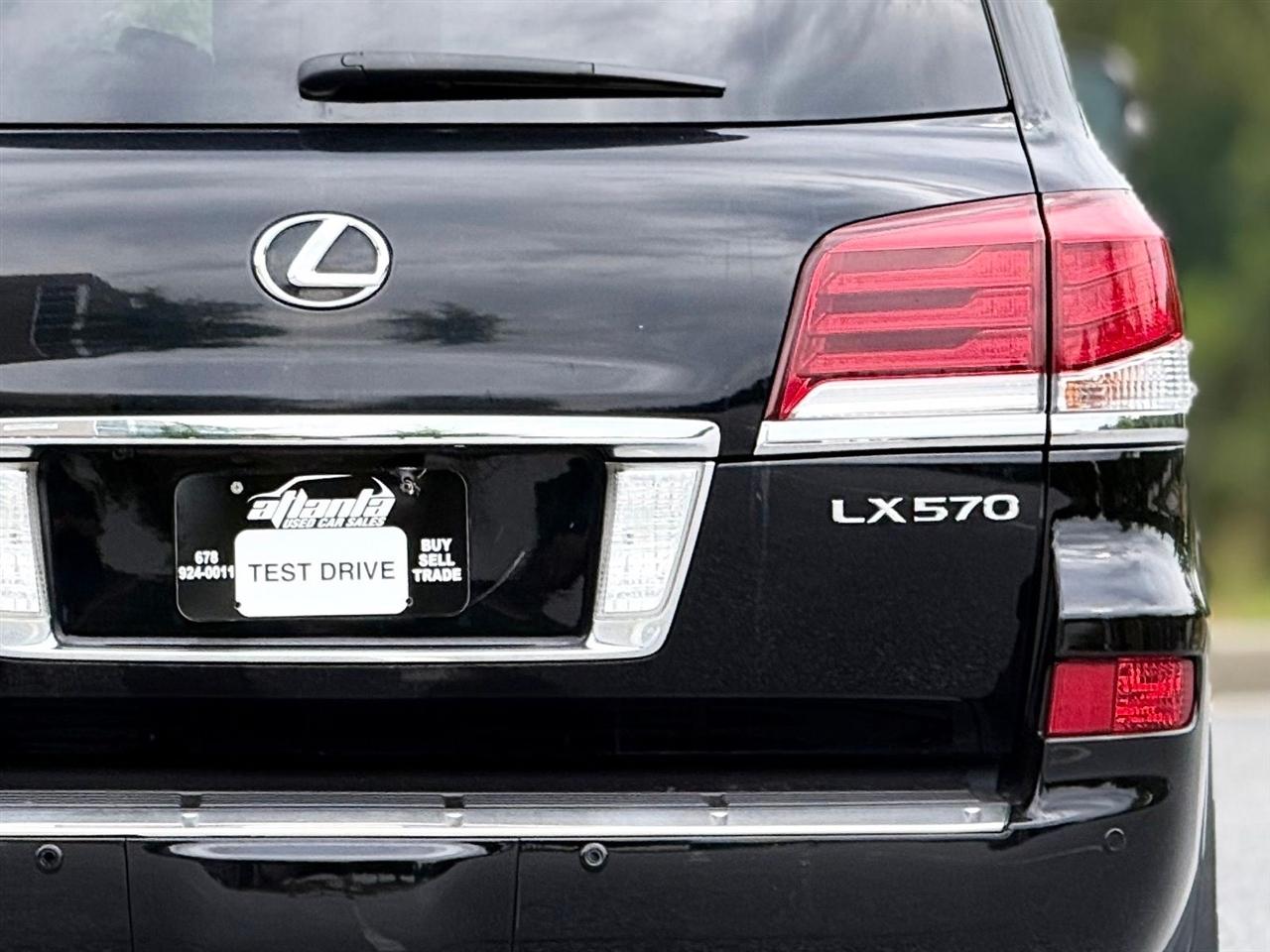 Lexus LX 570  2015
