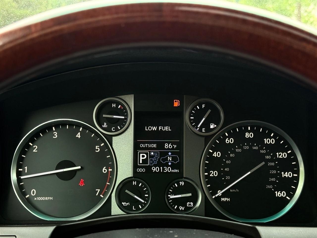 Lexus LX 570  2015