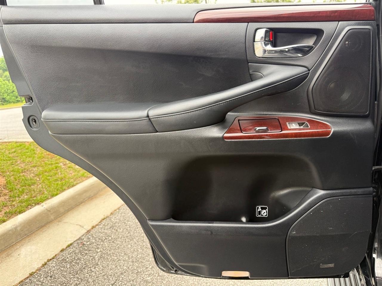 Lexus LX 570  2015