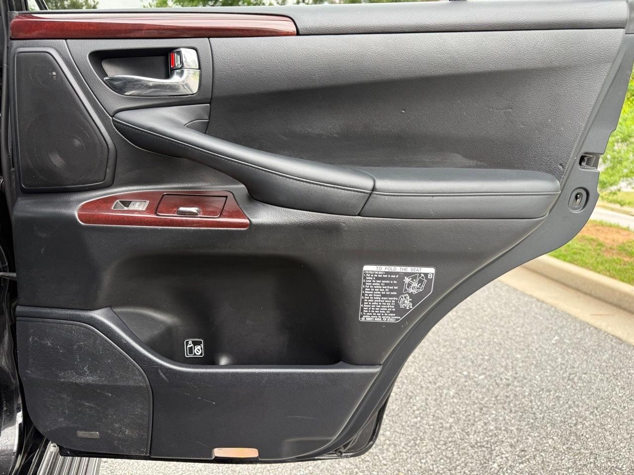 Lexus LX 570  2015