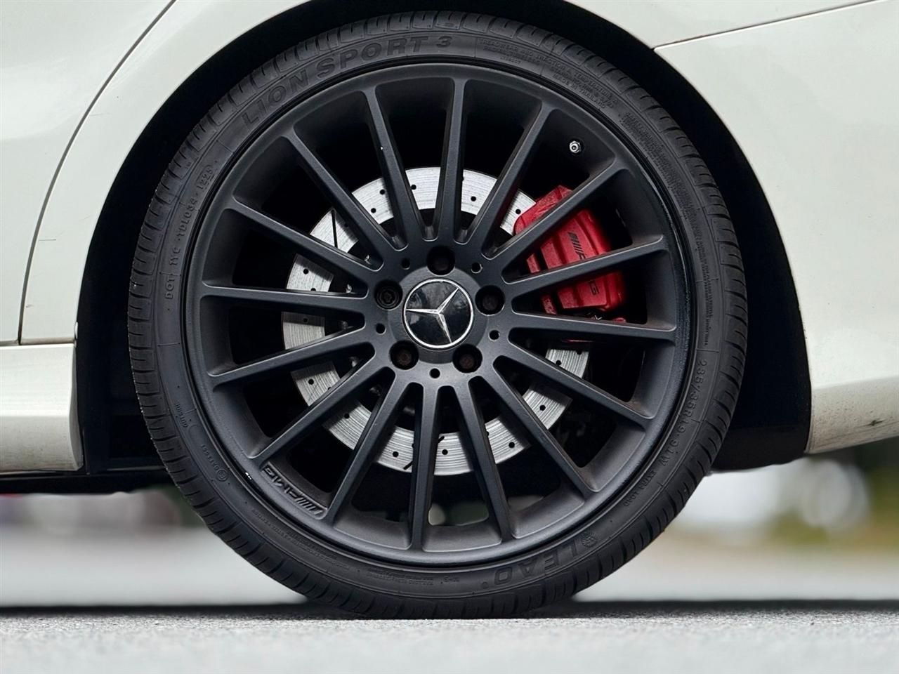 Mercedes-Benz CLA  2016