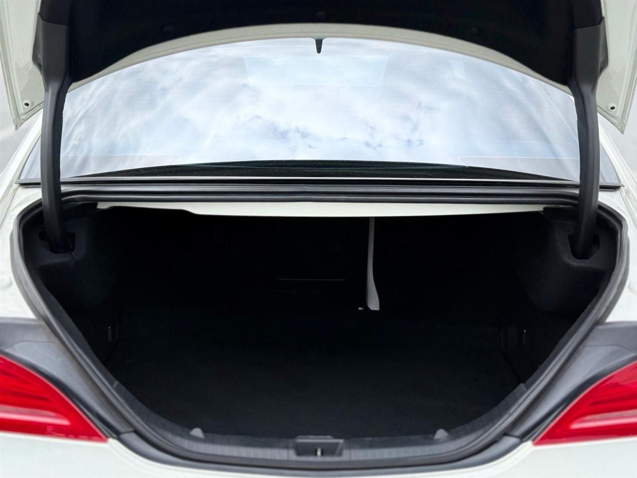Mercedes-Benz CLA  2016
