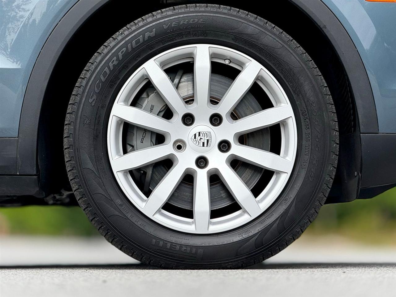 Porsche Cayenne  2019