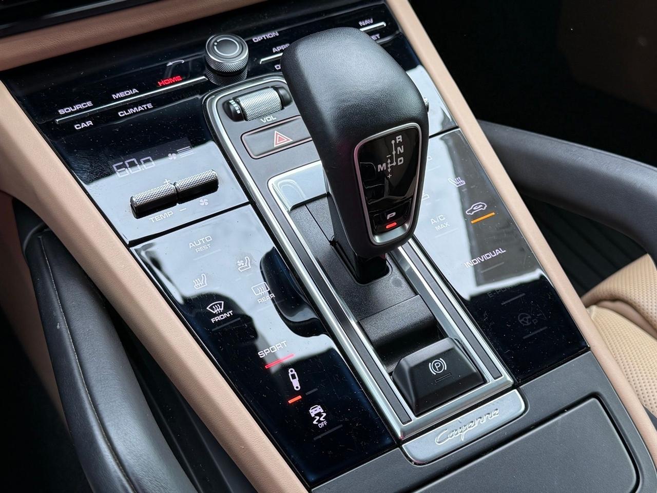 Porsche Cayenne  2019
