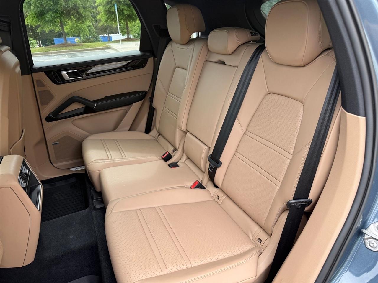 Porsche Cayenne  2019