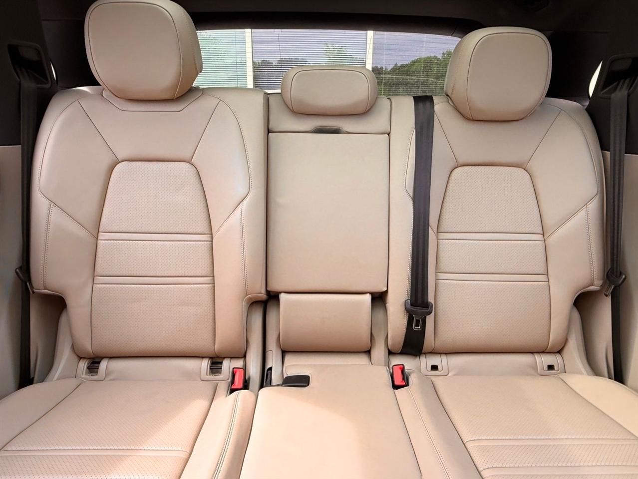 Porsche Cayenne  2019