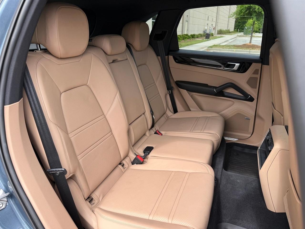 Porsche Cayenne  2019