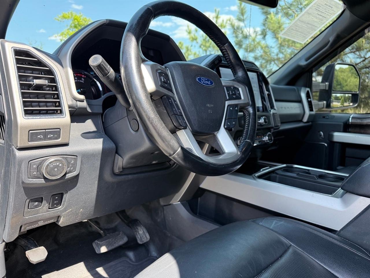 Ford Super Duty F-350 SRW  2022