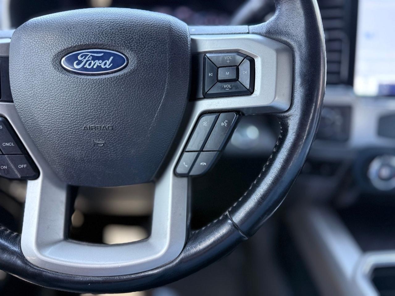 Ford Super Duty F-350 SRW  2022