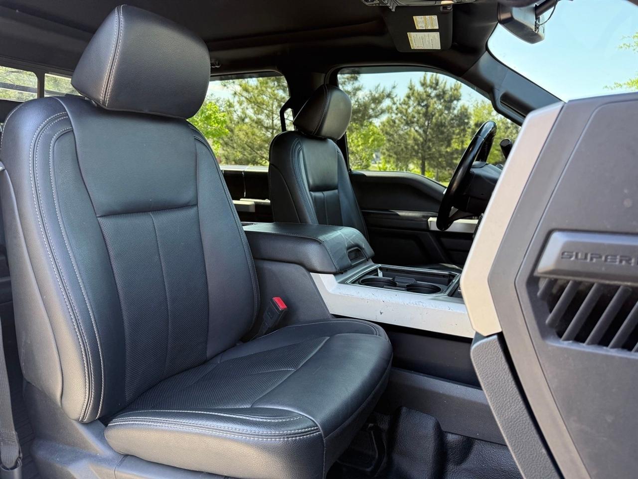 Ford Super Duty F-350 SRW  2022