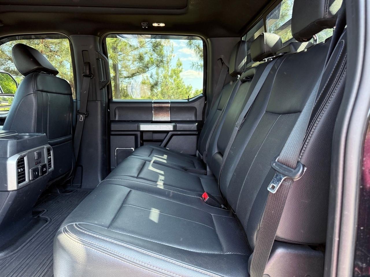 Ford Super Duty F-350 SRW  2022