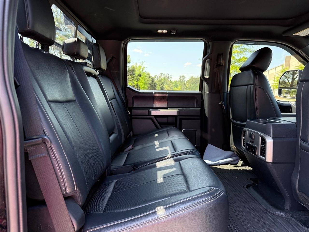 Ford Super Duty F-350 SRW  2022