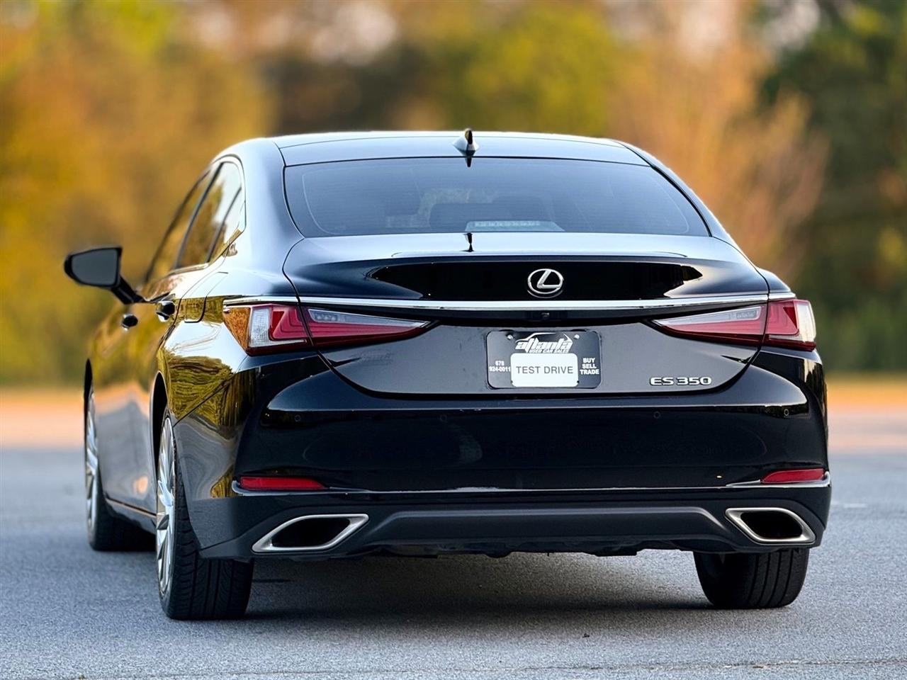 Lexus ES  2020